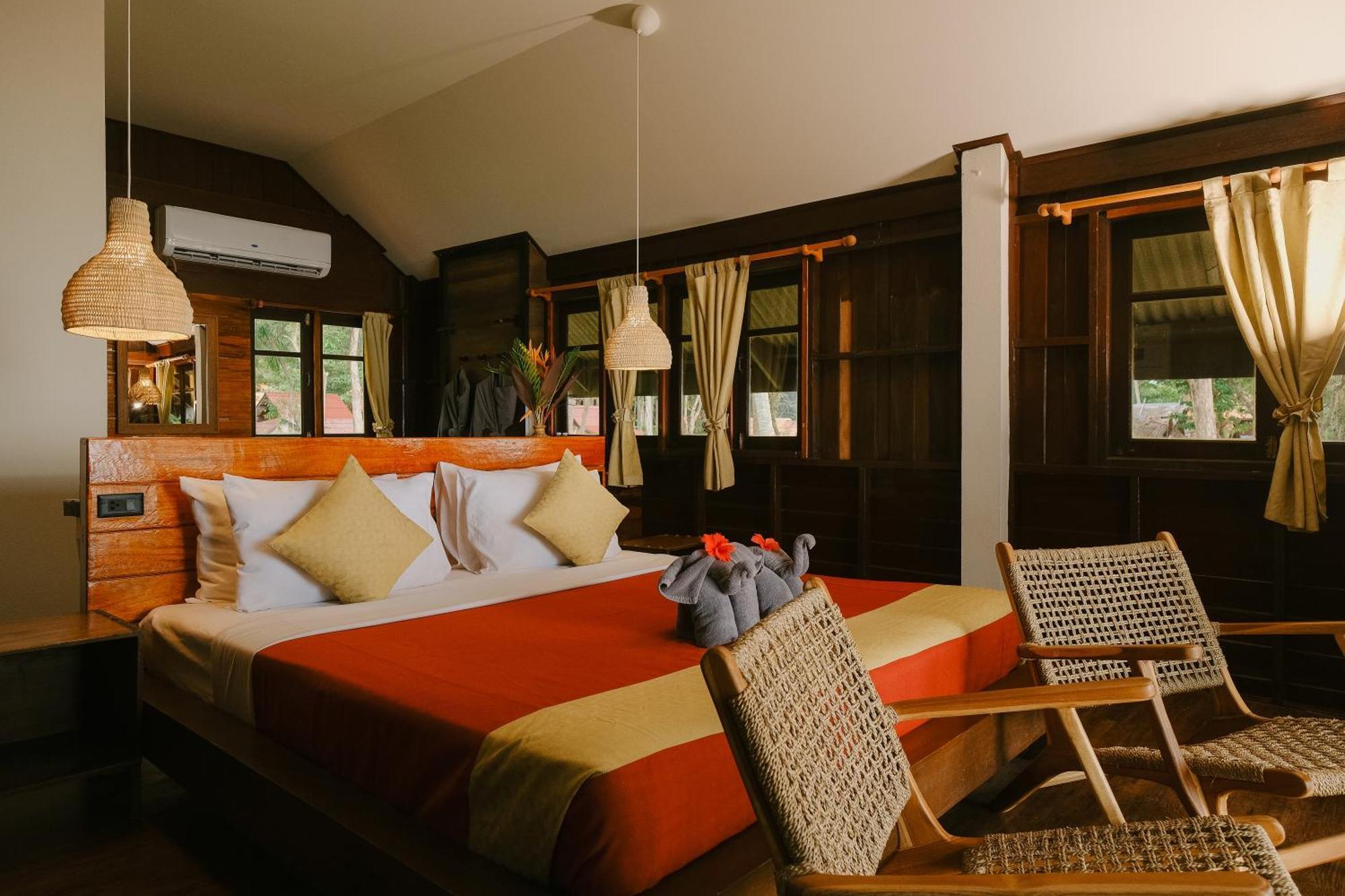 Joy Bungalow Resort And Restaurant Koh Jum Exterior photo